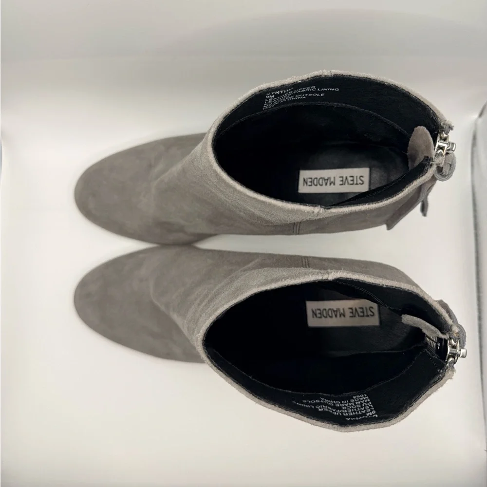 STEVE MADDEN‎ Cynthia Ankle Boot Booties Back Zipper Gray Suede Women’s Size 9